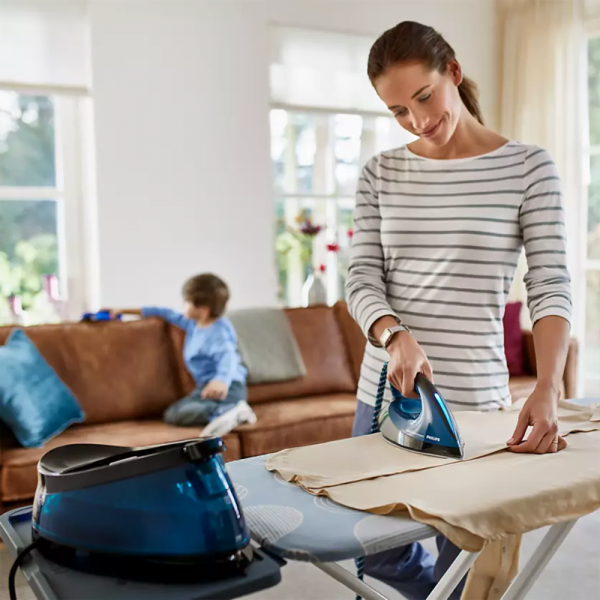 PHILIPS Steam Generator Iron GC7846 | PerfectCare Compact - Image 8