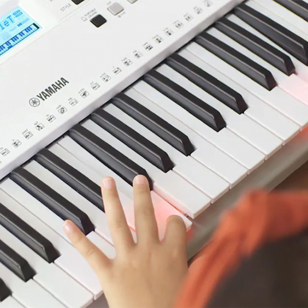 YAMAHA EZ Series 61 Keys Portable Music Keyboard EZ-300 - Image 5