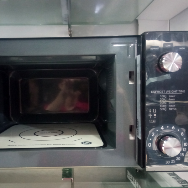 SHARP 20L Microwave Oven Mechanical Dial R2121FGK | 4 Star Energy Efficient - Image 5