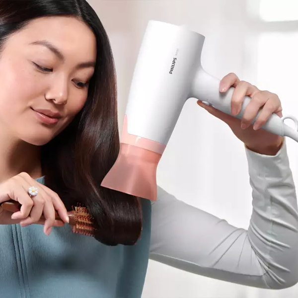 PHILIPS 3000 Series 1600W Hair Dryer BHD300/13 | Effective ThermoProtect - Image 7