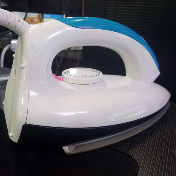 PANASONIC Dry Iron NI-317T | 1000W Non Stick Easy Lightweight - Image 4